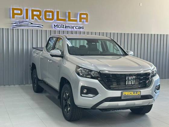 FIAT TITANO 2.2 TURBO DIESEL VOLCANO 4X4 AT6 FIAT TITANO 2.2 TURBO DIESEL VOLCANO 4X4 AT6